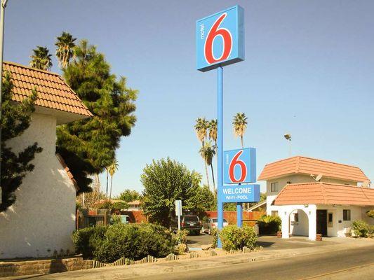 Motel Fresno CA Exterior