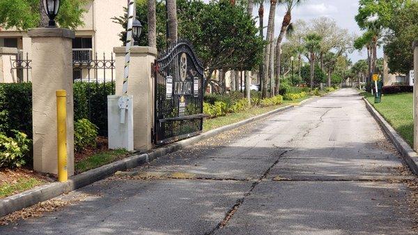 Community entry gate