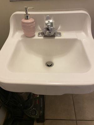 Wash sink.