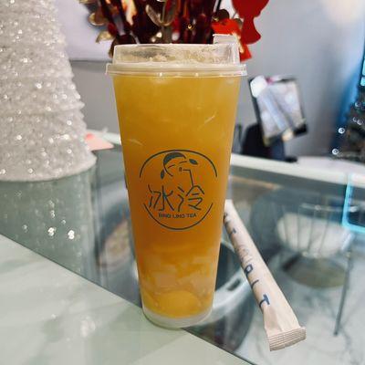 Mango fruit tea with lychee jelly