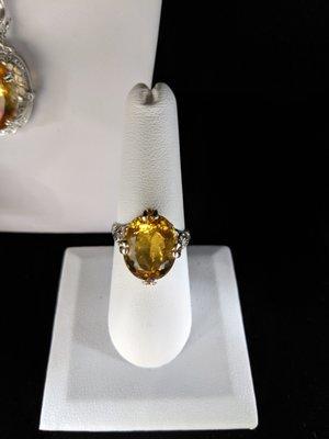 White Gold Estate piece. Oval Citrine gem stone on a Filigree Ring mounting.