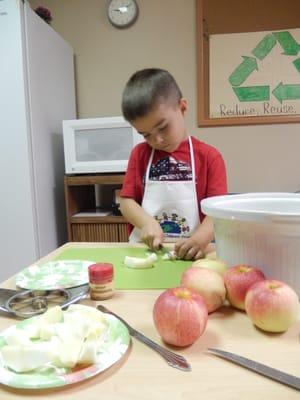 making apple sauce