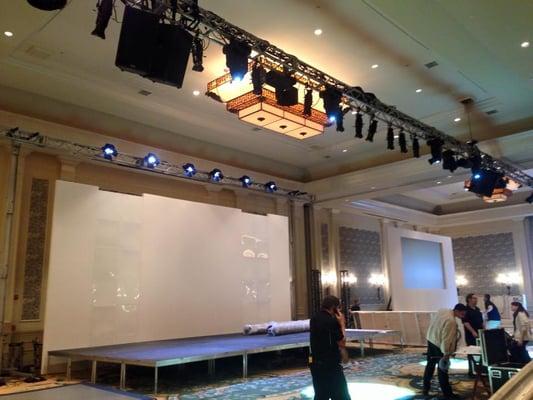 Live Show Production - PTE Productions Lighting, Sound, Video and full show production. Your event solutions partner