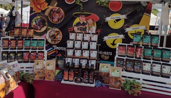 Our retail spice table at our Farmers Market's