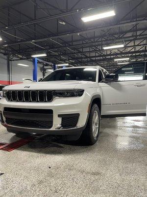 Interior and Exterior Detail 2021 Jeep Grand Cherokee L