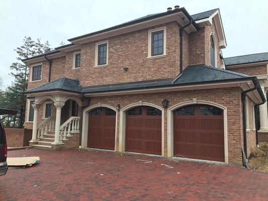 Looking for 24 Hour Garage Door Repair Services in Queens, New York, and surrounding areas. Consider MAGIC GARAGE DOOR SERVICES