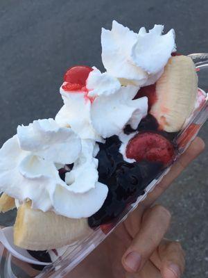 Banana split with hot fudge strawberry, and black raspberry toppings. Really yummie!!!!!!!