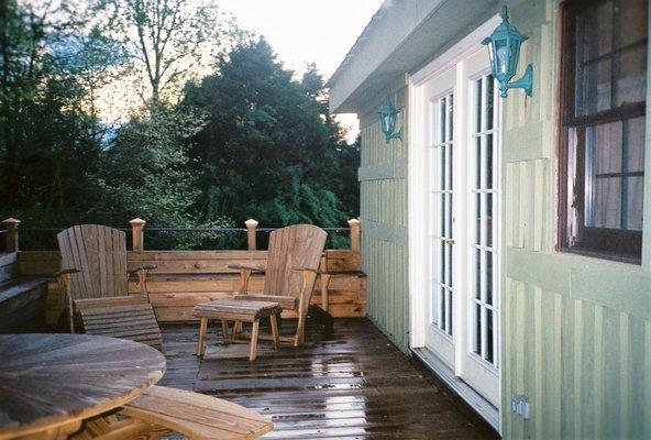 DeHart Cabin private back deck off bedroom