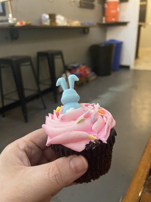 Cupcake from an event that they had hosted earlier in the day and were passing out extras to customers! So sweet!