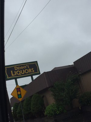 Denny's Liquors of Bellingham -- 110 Pulaski Boulevard / Route 126, Bellingham  Sign