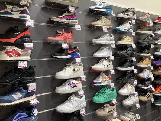 Shoe Wall