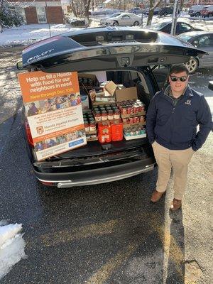 Sullivan Honda joins the CT Honda dealers for Honda Against Hunger Food Drive, December '19.