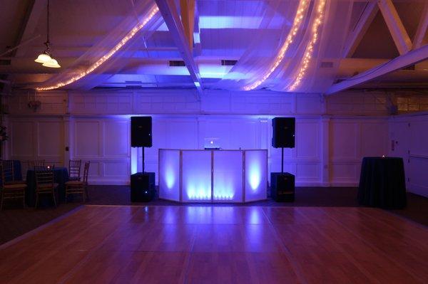 Simply Elegant DJ Setup!