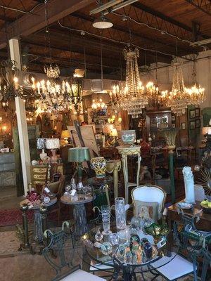 Roman Brantley Art & Antiques