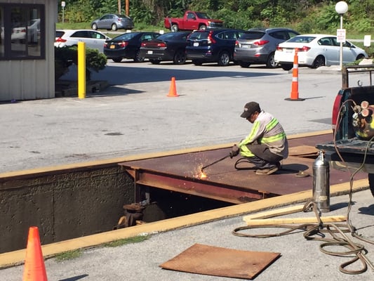 Replacing the old truck scale to put in a shiny new American made truck scale! Come get your truck weighed here!