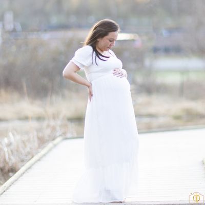 Chantilly Maternity, Pregnancy Photographer