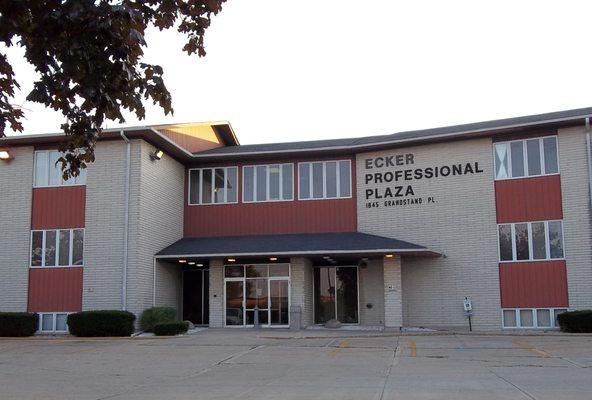 Ecker Center for Behavioral Health - Grandstand Office