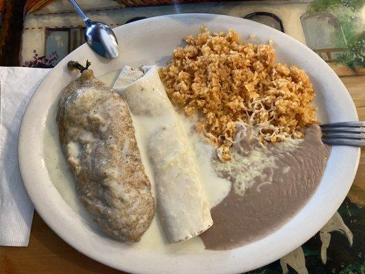 meal 1:  make your own combination (chili poblano and chicken burrito, rice, beans)