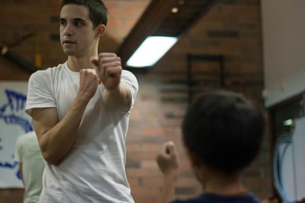 Rushing Sun Punch - Wing Chun