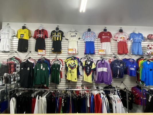 Soccer uniforms for adults and kids. Sweaters, pants, shorts, soccer balls and more.