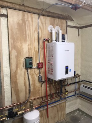 Navia boiler for heating and hot water