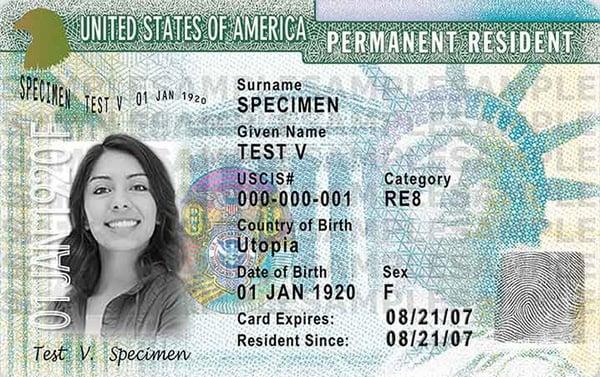 Con nosotros puedes renovar o remplazar su Tarjeta de Residente Permanente "Green Card" (no importando si esta vigente o vencida).