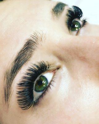 Russian Volume lashes