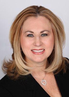 Donna Tennaro - RE/MAX First Realty