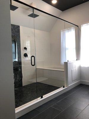 Shower Tub Combo w/Header