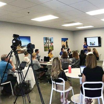 KWSM: a digital marketing agency's Bootcamp Class