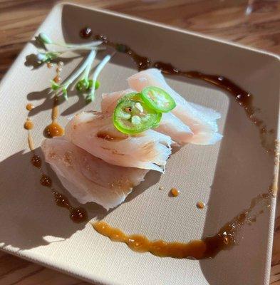 yellowtail sashimi - my favorite and a must order!