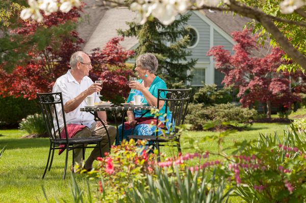 Senior living cottages and apartments with lots of amenities.