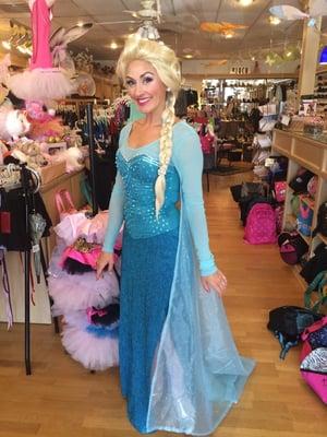 Elsa at Show Biz!