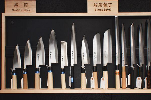 Single-bevel sushi knives from knife makers Sakai Takayuki, and more.