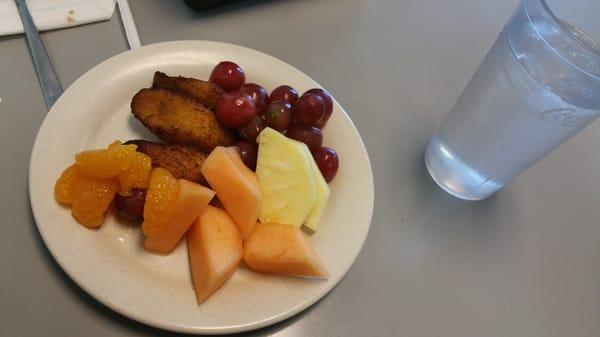 Yummy fried plantains and fruits for a nutritious last bite.