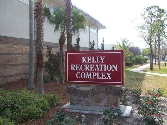 Kelly Rec Center Entrance