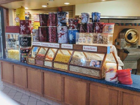 Delicious gourmet Popcorn made fresh daily!!