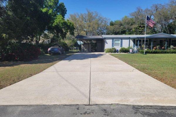 Concrete Cleaning Services in Tampa, FL