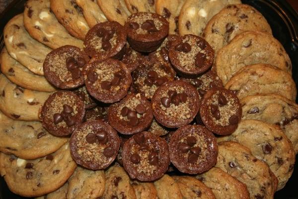 Favorable Treats Cookie and Brownie Platter