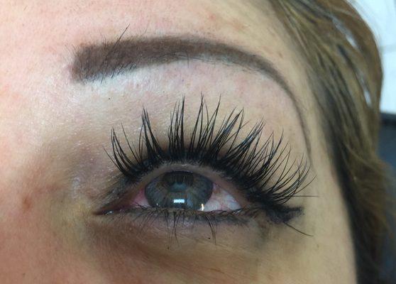 Mink eyelash extension