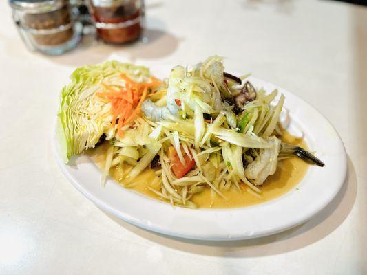 Thai papaya salad