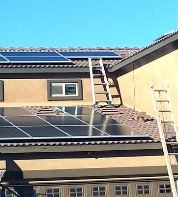 solar panel suppliers Bakersfield, CA