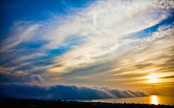 Hermosa Beach Hover Cloud