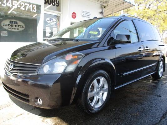 2007 Nissan Quest.