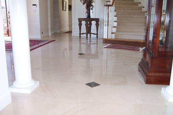 Beautiful and clean. Sparkling marble and carpeted stairs that we cleaned.