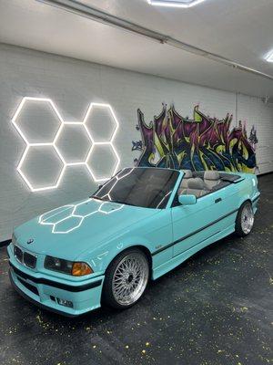 BMW E36 WRAPPED TIFFANY BLUE