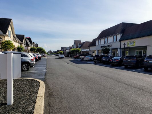 Central Passage through The Outlet Shoppes at Gettysburg