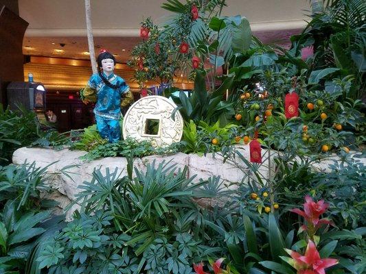 During the Chinese New Year 2018, the Mirage Atrium is worth visiting with the Bellagio Conservatory & Botanical Gardens. 3/1/2018