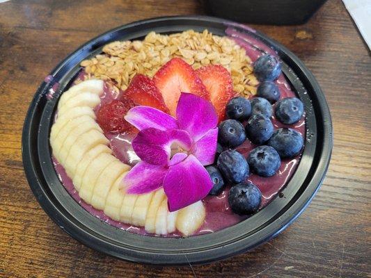 Acai bowl