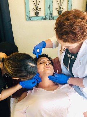 We at Texas Aestetics Academy are one of the few Academies that are certified to train with NovaThreads in our PDO Threading class.